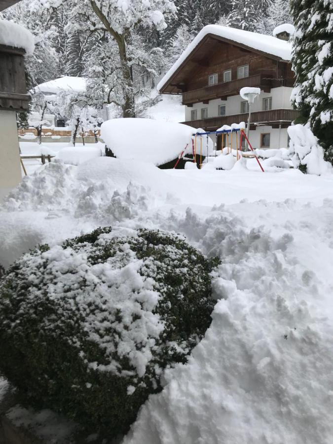 Landhaus Bohrer Mayrhofen Bagian luar foto