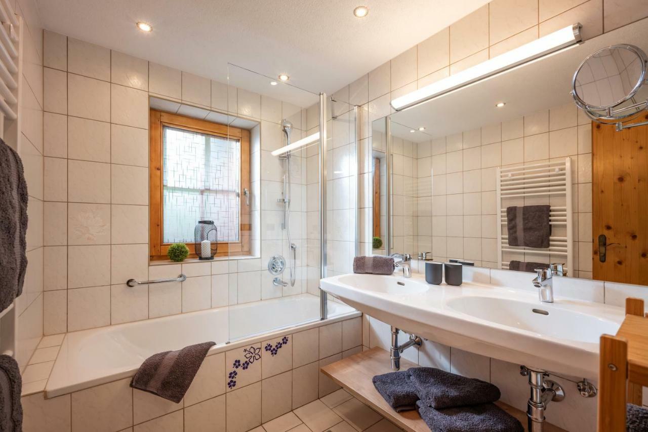 Landhaus Bohrer Mayrhofen Bagian luar foto